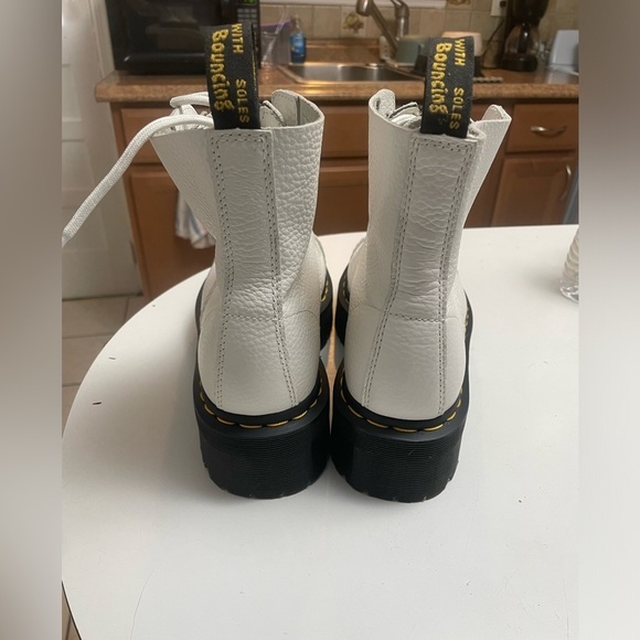 Dr Marteens Sinclair Boots - Picture 8 of 9